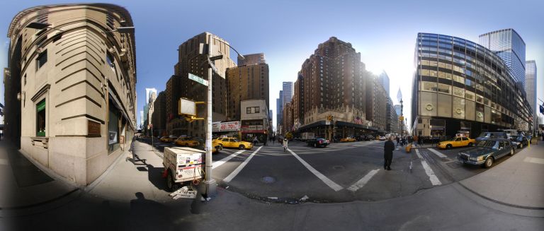 sphere-max-inter-street-1_crop-small